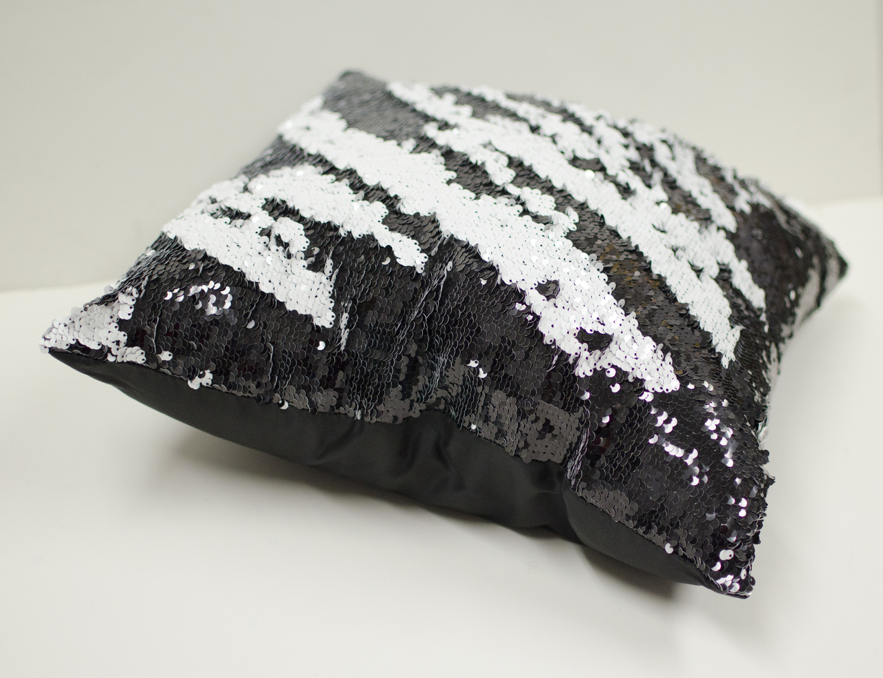 Mermaid Throw Pillow Reversible Colorful Sequin Cushion Comfortable Fill - Picture 21 of 85